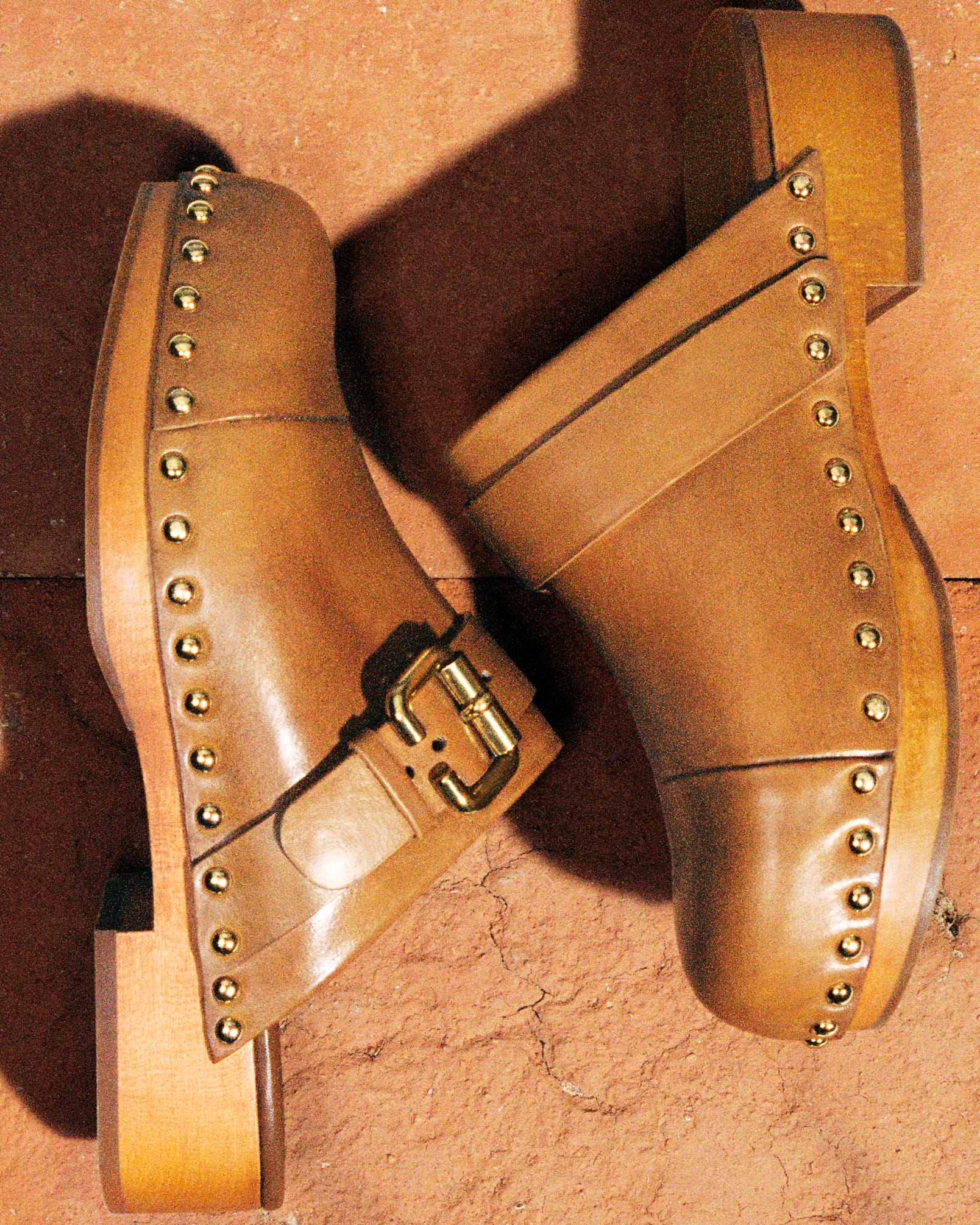 Shoes clogs
