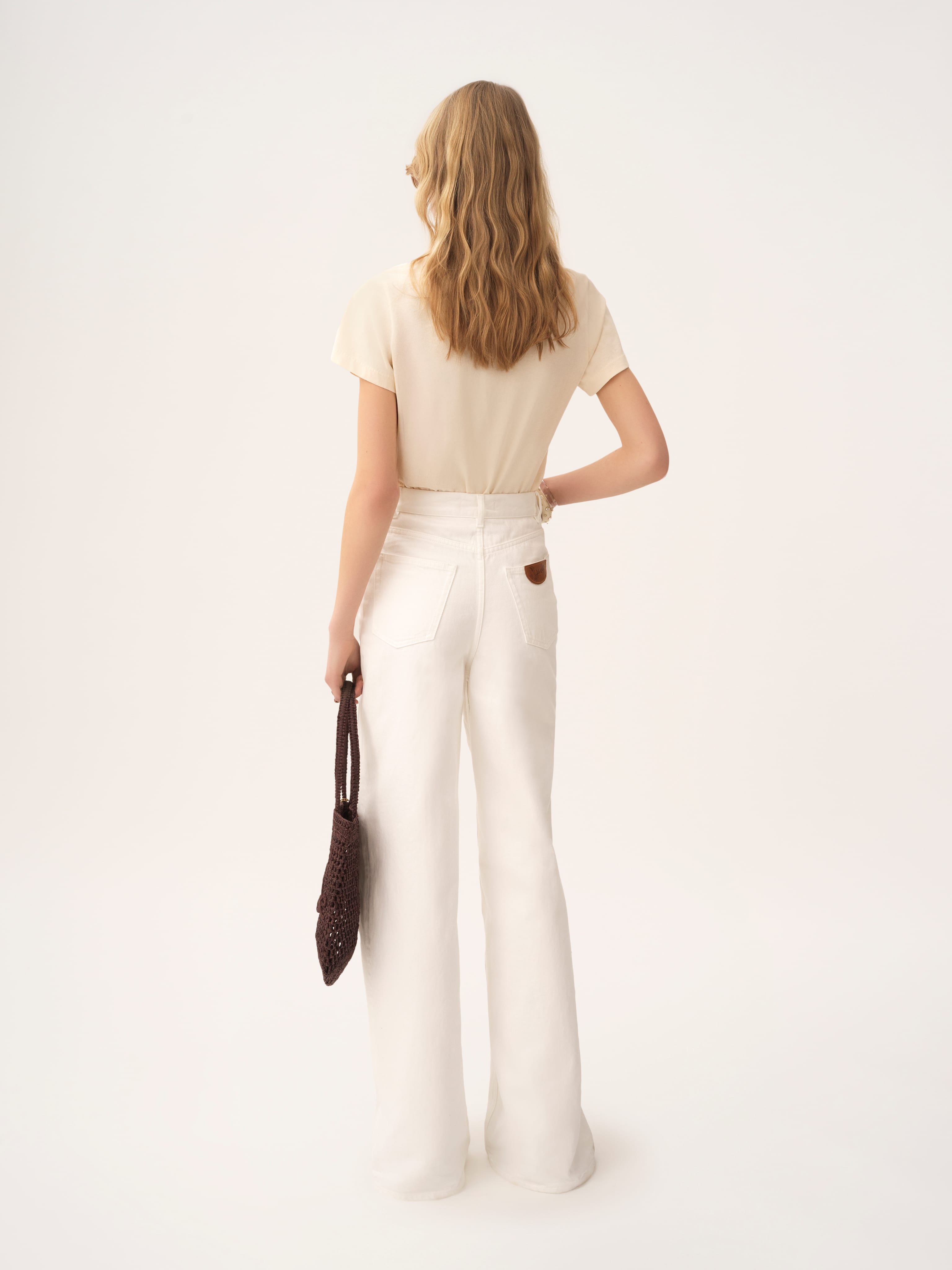 White summer dress with woven bag - B